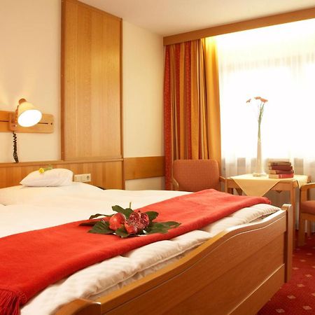Thermalhotel Gass Bad Fussing Bagian luar foto