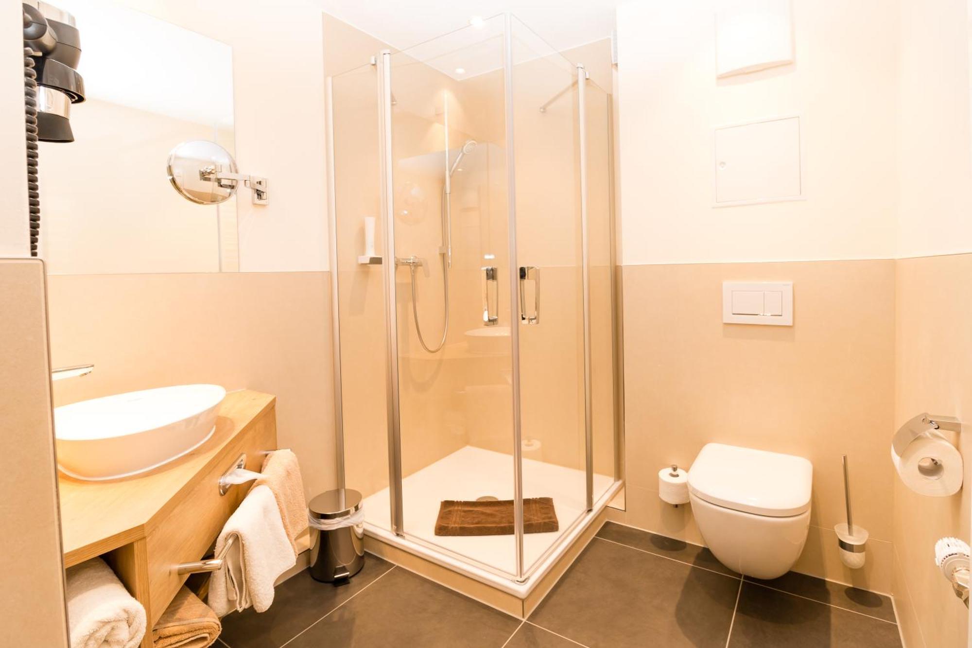 Thermalhotel Gass Bad Fussing Bagian luar foto