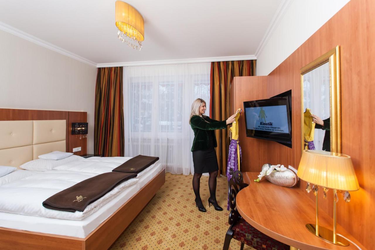Thermalhotel Gass Bad Fussing Bagian luar foto