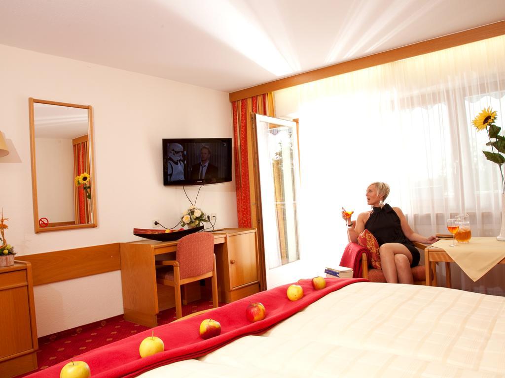 Thermalhotel Gass Bad Fussing Bagian luar foto
